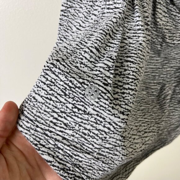 Lululemon Athletic Knot Your Typical Tank Top Pebbel Jacquard Women’s Sz 6 - Picture 6 of 7